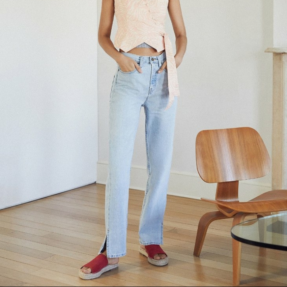 BDG Split Ankle High Waisted Relaxed/Straight Jean